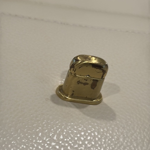 Coach Bag Vintage 90’s Cream Leather Crossbody Bag with Gold Turnlock - Picture 16 of 17